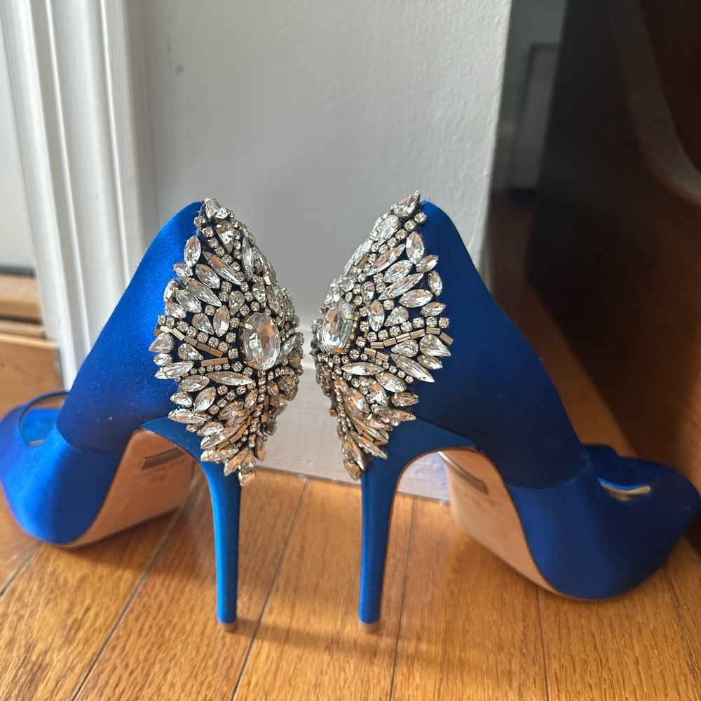 Bradley Mischika blue satin heel